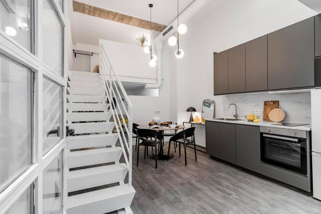 Beautiful And Cosy Flat La Latina-Rastro-Der Madri Exterior foto